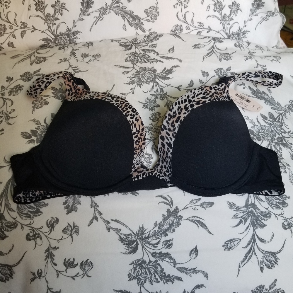 NWT Victoria's Secret bra